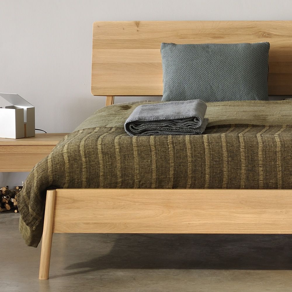 Air - Letto matrimoniale Ethnicraft con struttura in legno ...