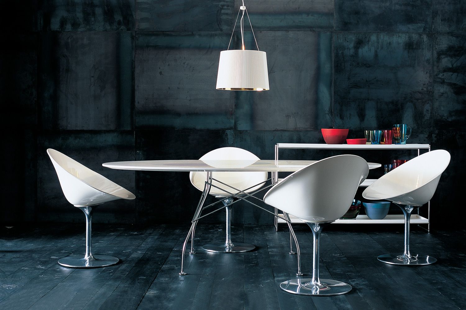 Eros Poltroncina Girevole Kartell Con Base Centrale In Alluminio E